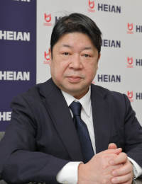 龍谷大学付属　平安中学校・高等学校 校長 岩佐　峰之