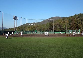 龍谷大平安ボールパーク（京都市伏見区醍醐）